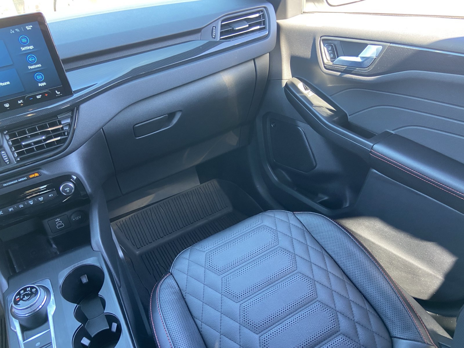 Certified 2024 Ford Escape ST-Line Elite w/ Premium Technology Package AWD/4WD image 19