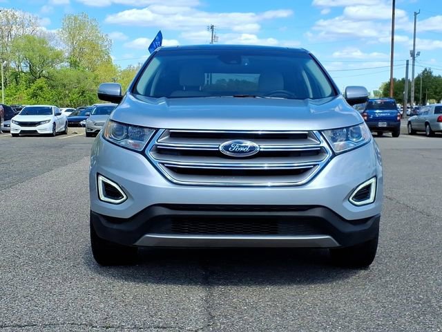 Certified 2018 Ford Edge Titanium w/ Equipment Group 301A FWD image 2