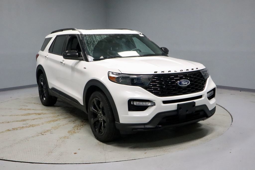 Certified 2023 Ford Explorer ST-Line w/ Class IV Trailer Tow Package AWD/4WD image 7