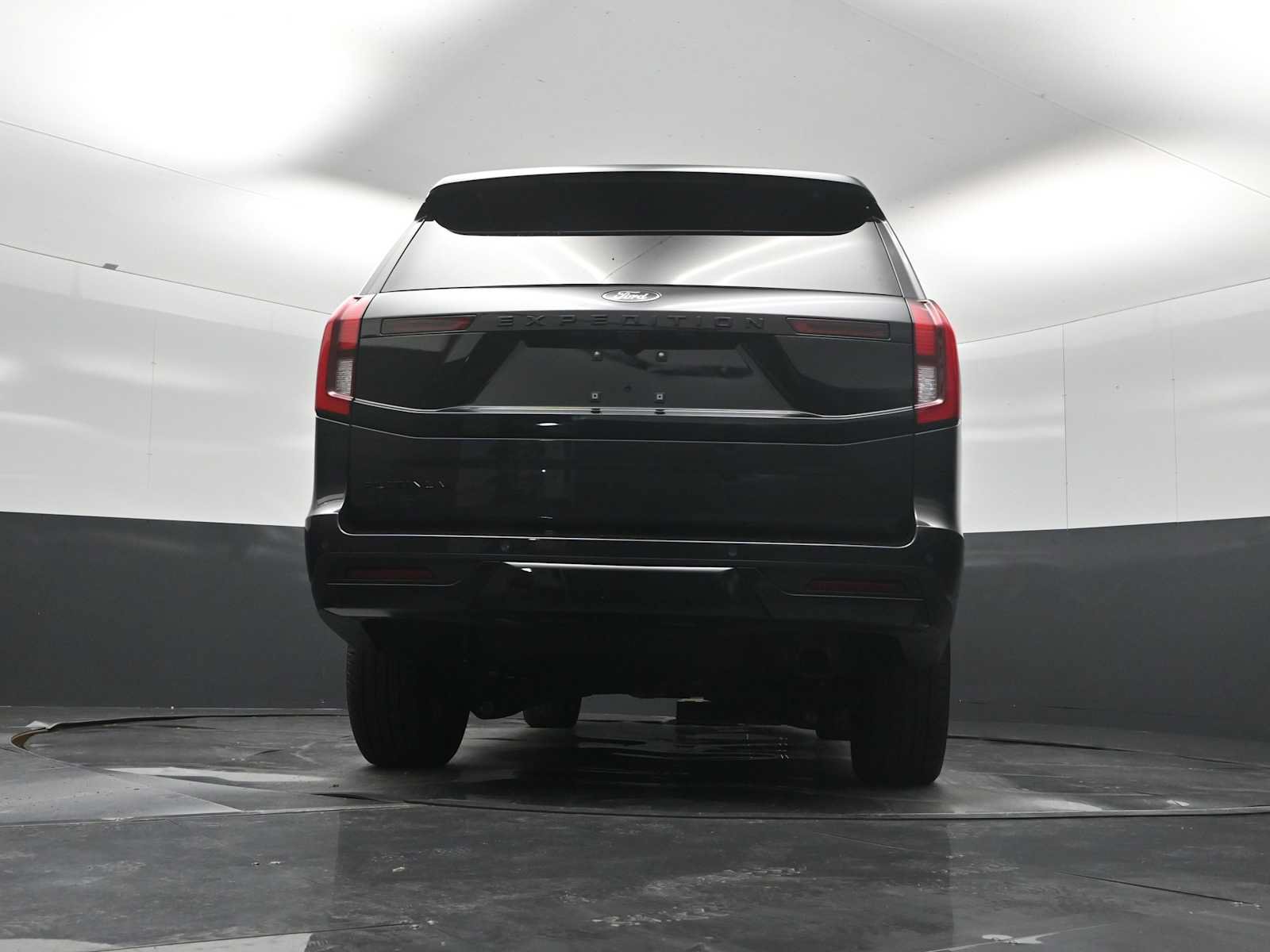 Certified 2025 Ford Expedition Platinum w/ Stealth Appearance Package AWD/4WD image 42