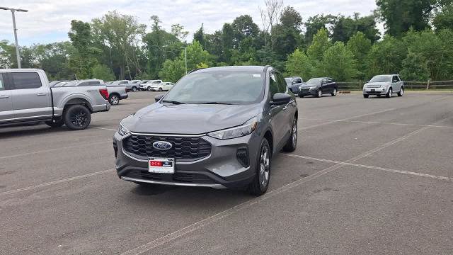 Certified 2026 Ford Escape ST-Line AWD/4WD image 3