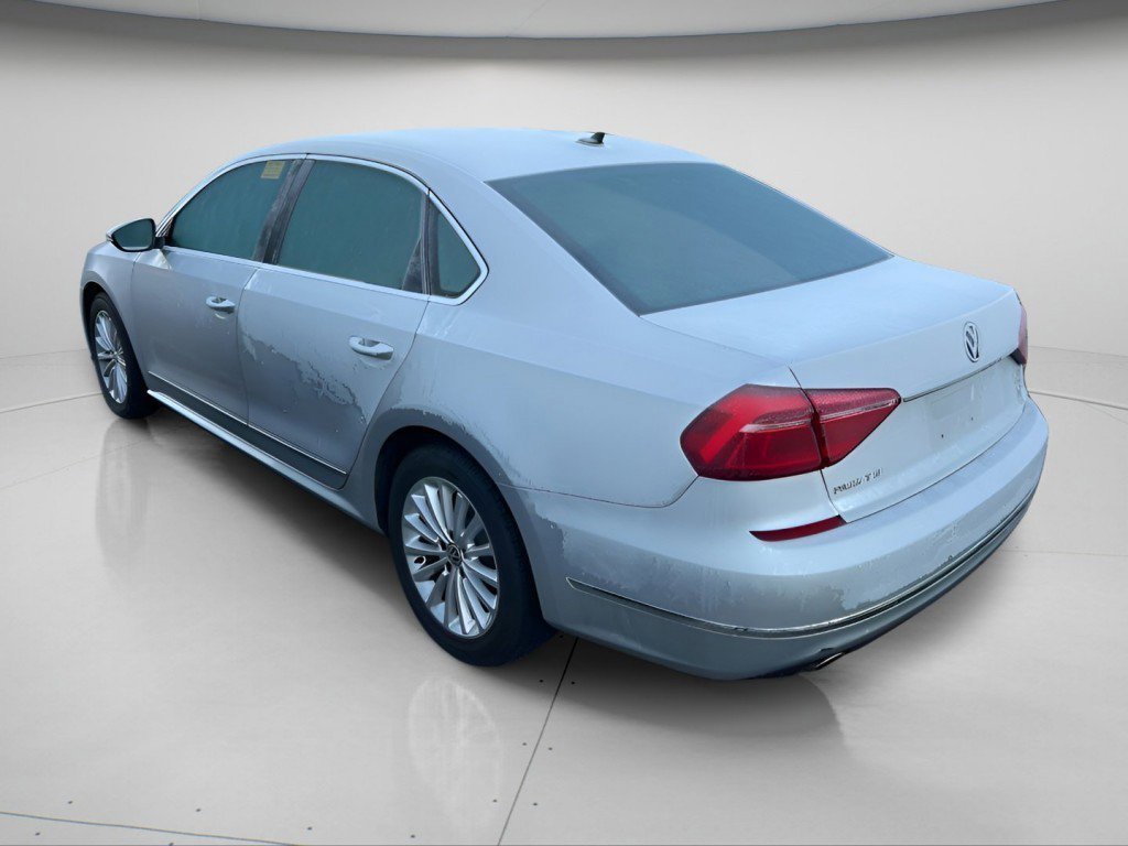 Used 2017 Volkswagen Passat 1.8T SE image 9