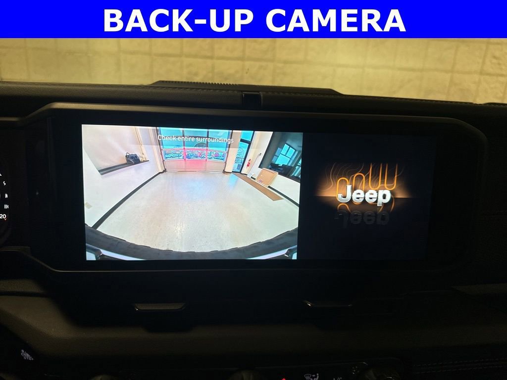 Used 2024 Jeep Wrangler Unlimited Rubicon w/ Convenience Group image 21