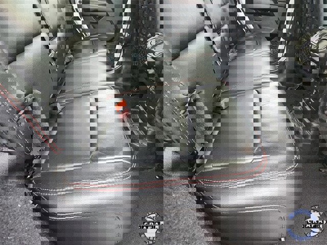 Used 2020 Jeep Wrangler Unlimited Rubicon w/ Dual Top Group image 29