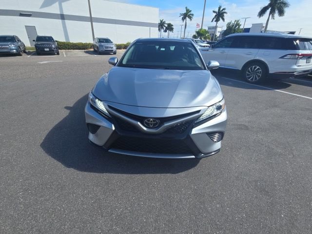 Used 2020 Toyota Camry XSE image 4