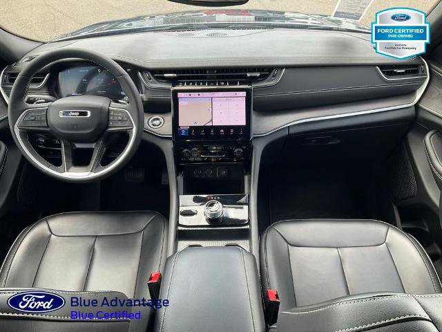 Used 2024 Jeep Grand Cherokee L Limited w/ Black Appearance Package AWD/4WD image 3