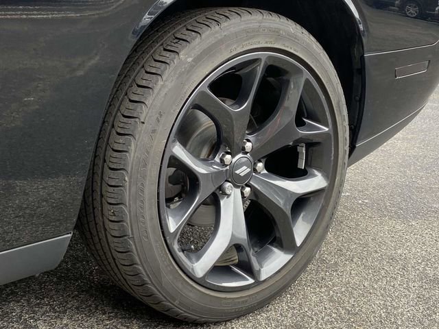 Used 2020 Dodge Challenger SXT w/ Blacktop Package image 11