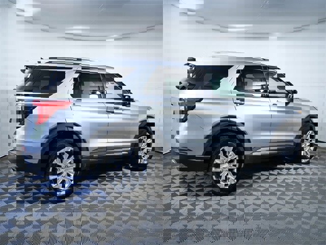 Certified 2023 Ford Explorer Limited w/ Limited Technology Package image 8