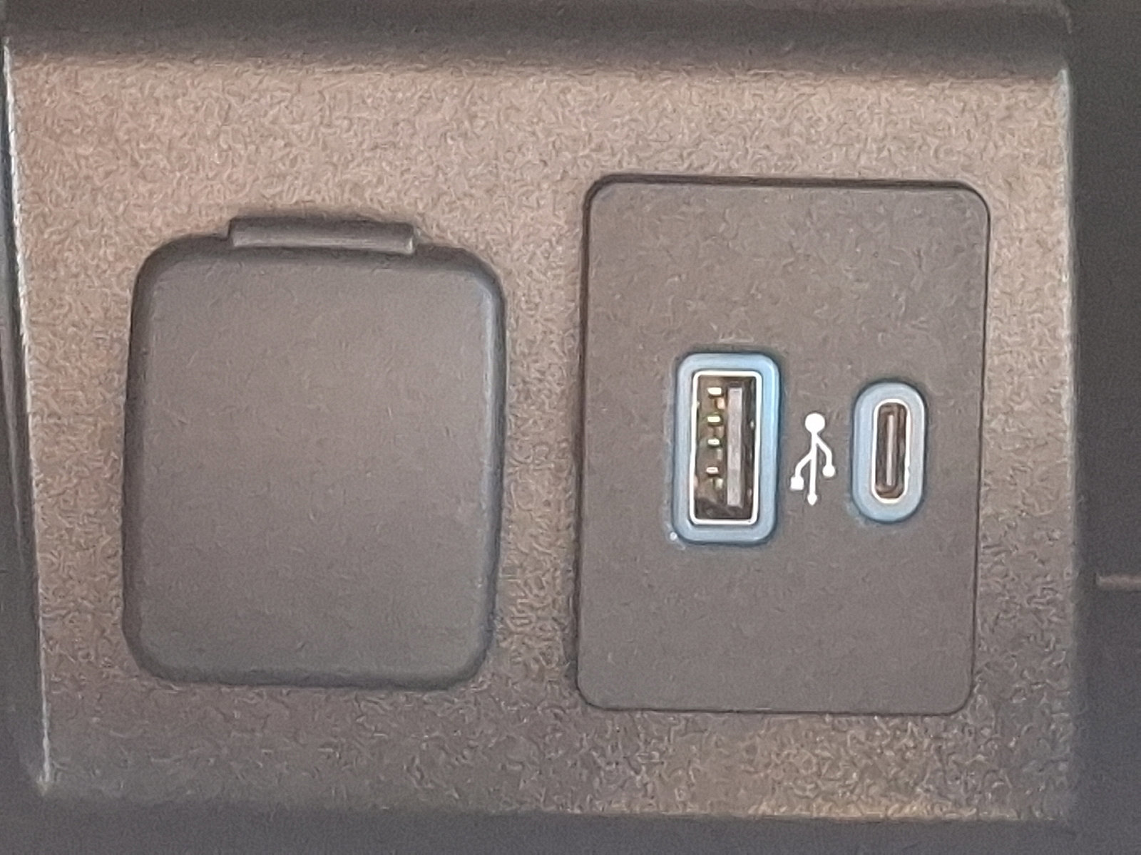 Certified 2022 Ford Explorer ST image 25