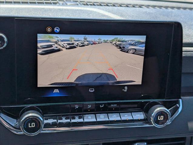 Used 2025 Chevrolet Colorado Trail Boss AWD/4WD image 19
