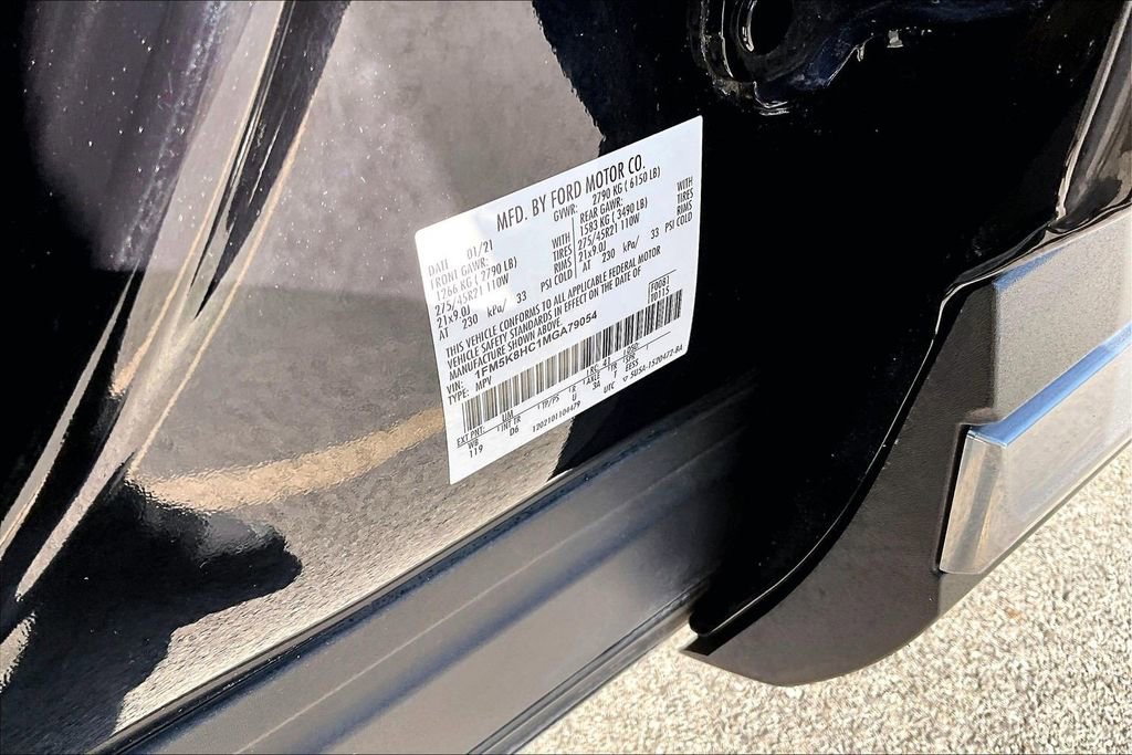 Certified 2021 Ford Explorer Platinum w/ Equipment Group 601A image 33