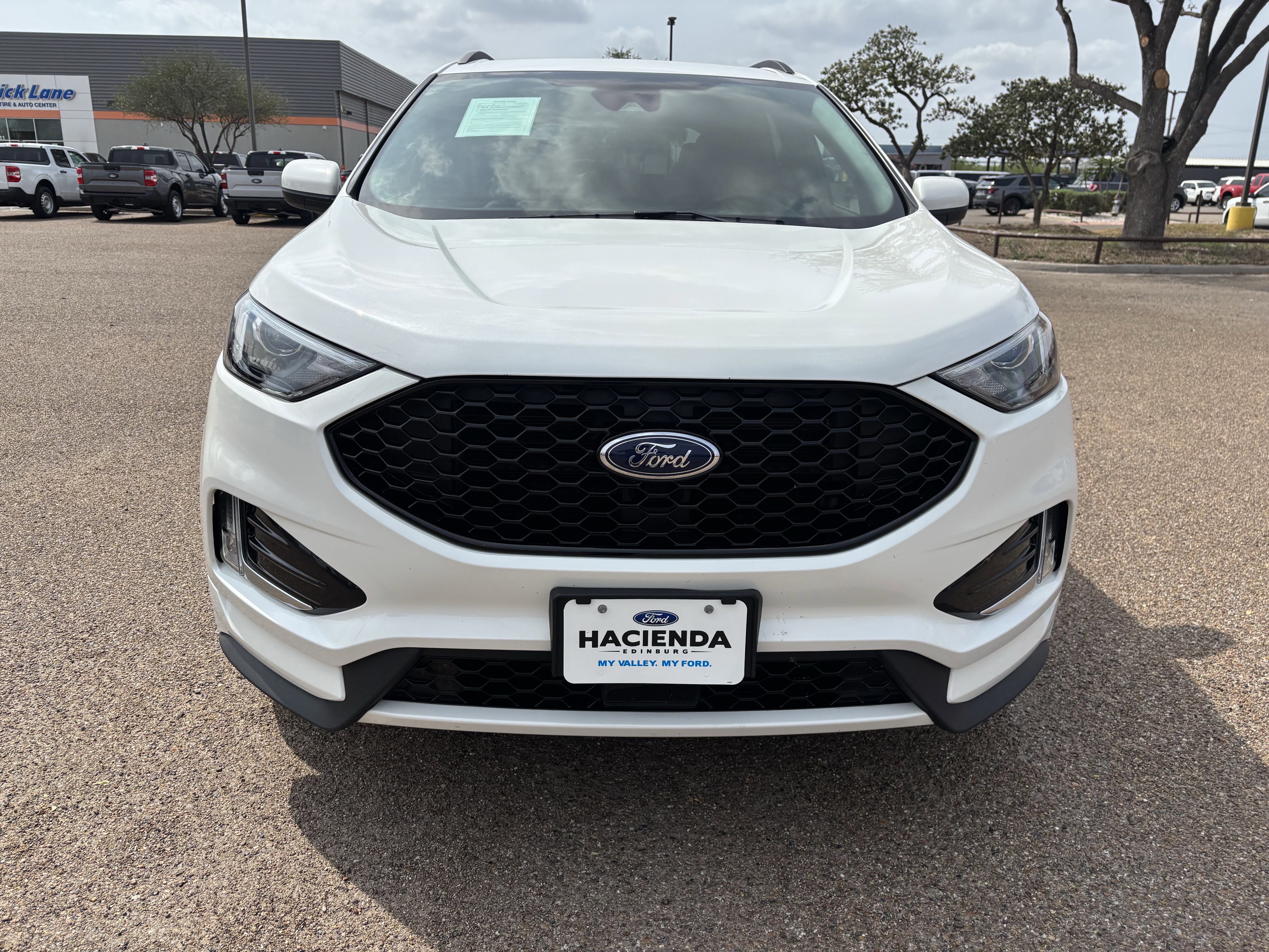 Certified 2024 Ford Edge ST-Line AWD/4WD image 7