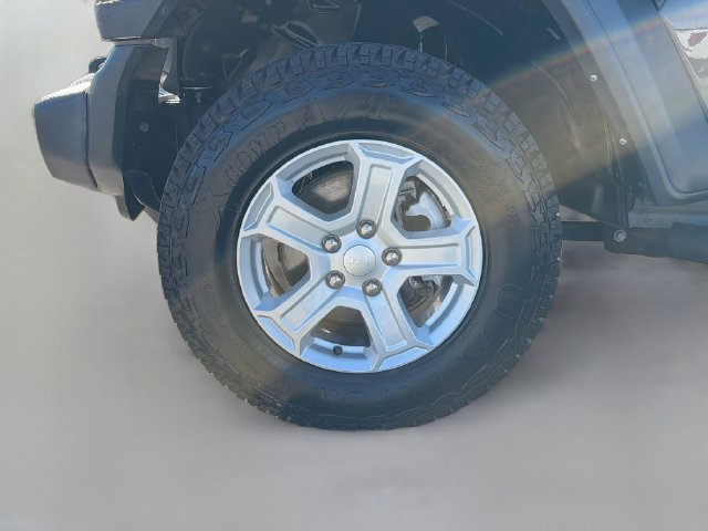 Used 2022 Jeep Wrangler Unlimited Sport AWD/4WD image 43