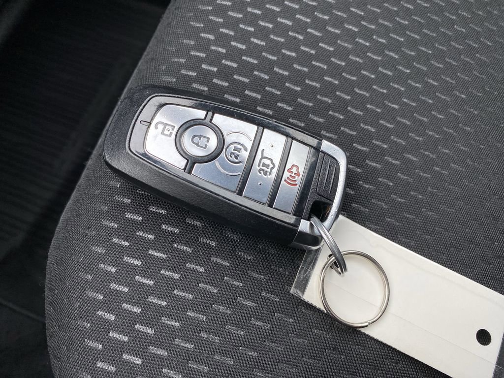 Certified 2025 Ford Escape ST-Line Select image 37