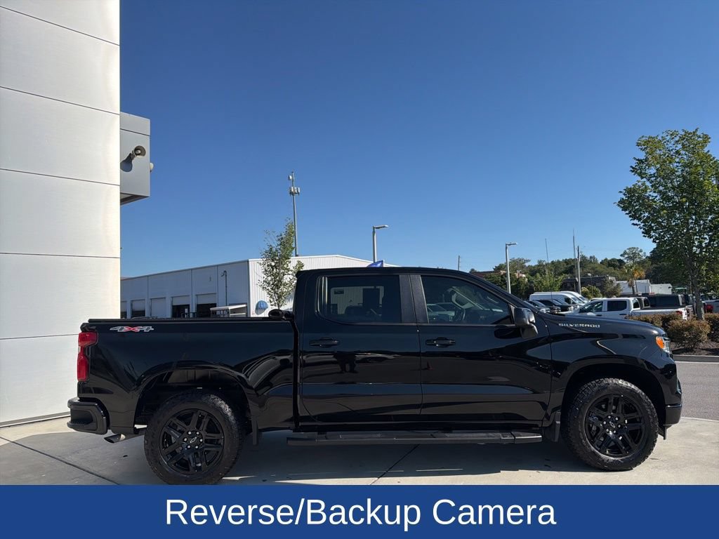 Used 2024 Chevrolet Silverado 1500 RST w/ Convenience Package II AWD/4WD image 2