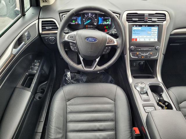 Certified 2018 Ford Fusion Energi SE image 21