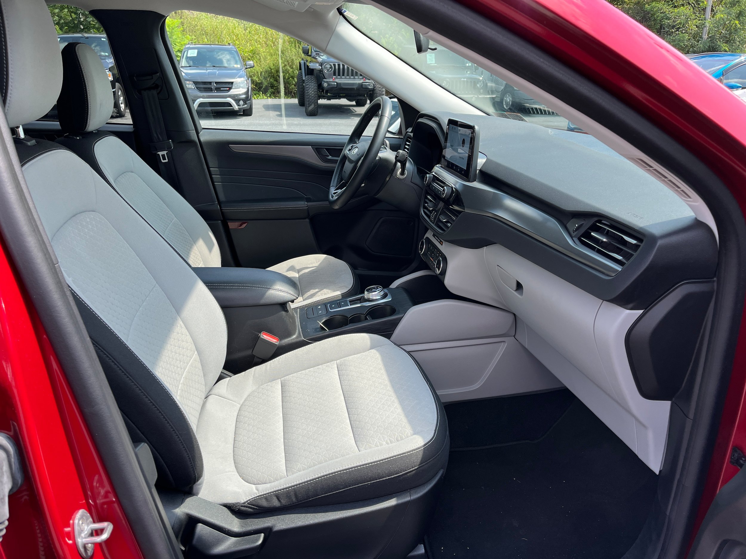 Certified 2023 Ford Escape Active AWD/4WD image 5