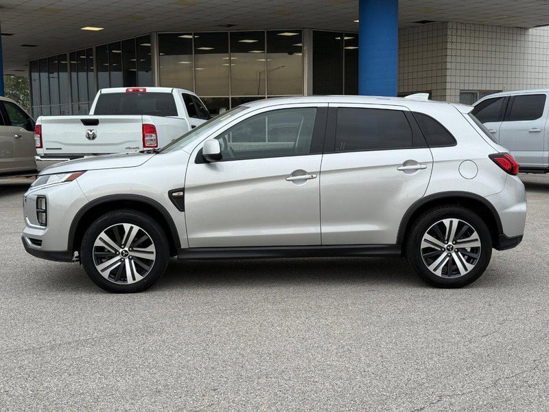 Used 2023 Mitsubishi Outlander Sport ES image 2