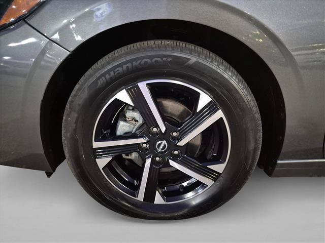 Used 2025 Nissan Sentra SV FWD image 23