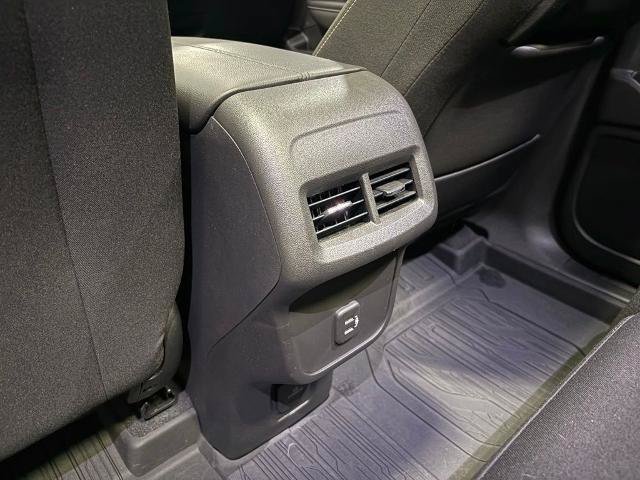 Used 2022 GMC Terrain SLE w/ Driver Convenience Package AWD/4WD image 37