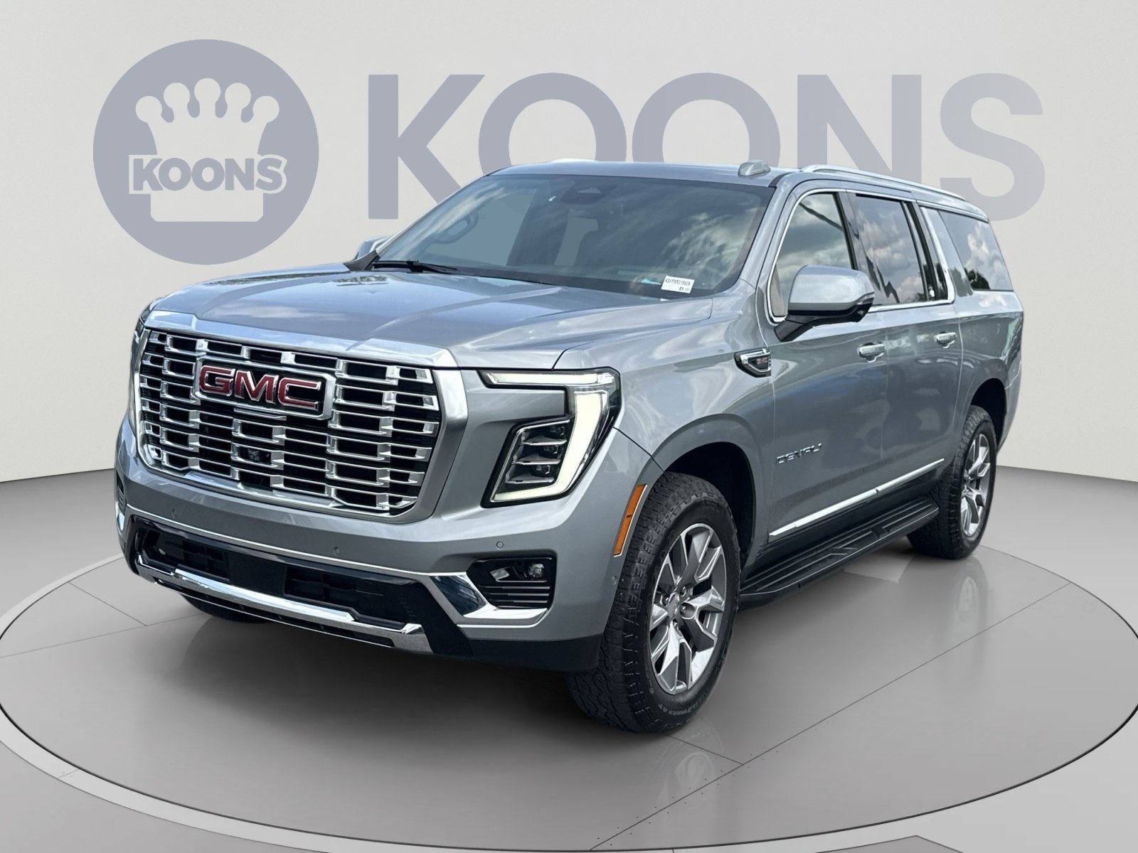Used 2025 GMC Yukon XL Denali AWD/4WD image 5