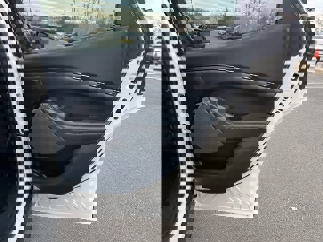 Certified 2025 Ford Mustang Mach-E Premium image 20