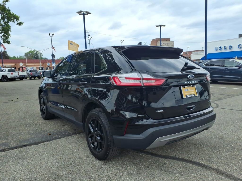 Certified 2023 Ford Edge SEL w/ Convenience Package AWD/4WD image 9