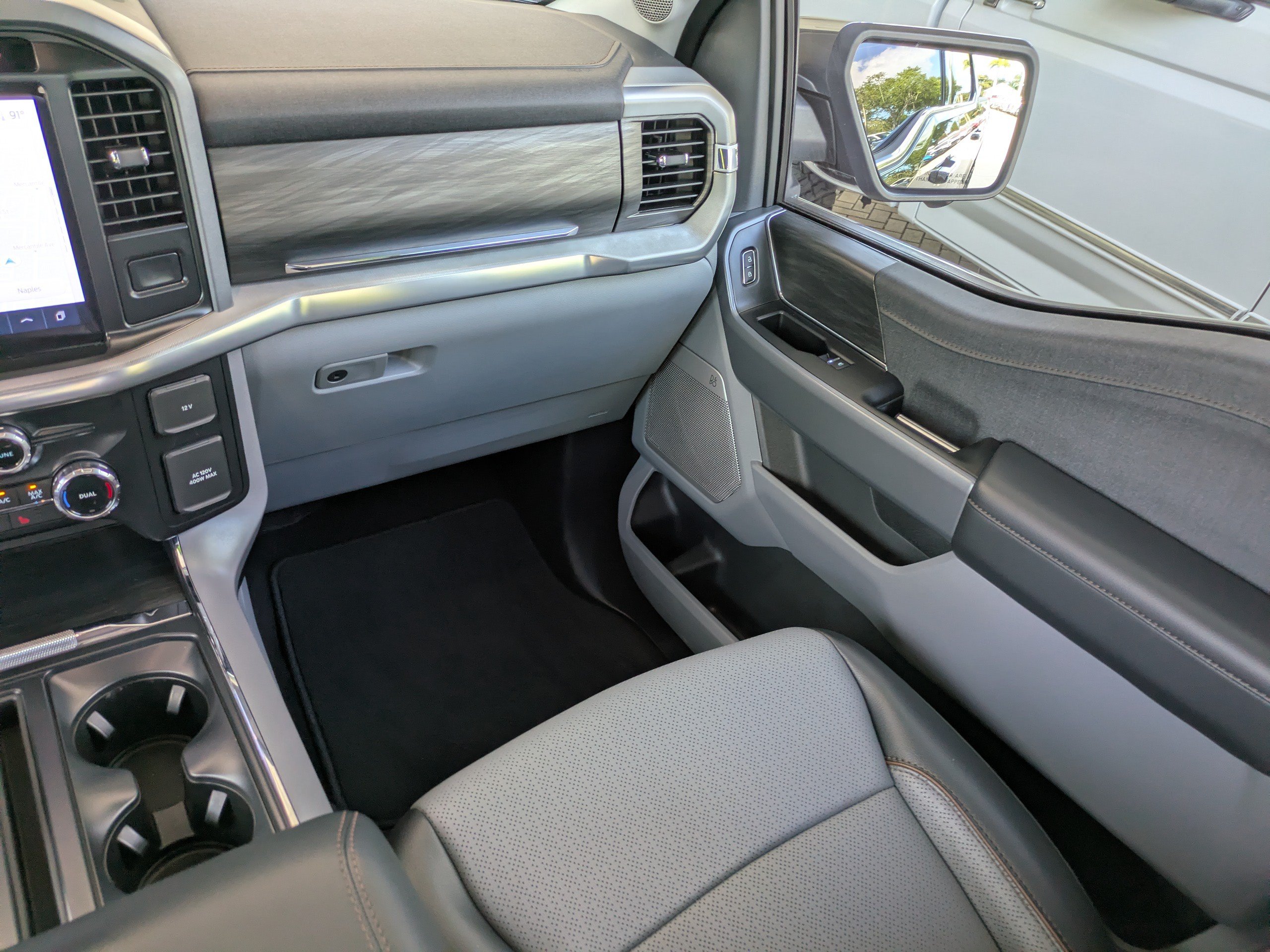Certified 2024 Ford F150 Lariat AWD/4WD image 17