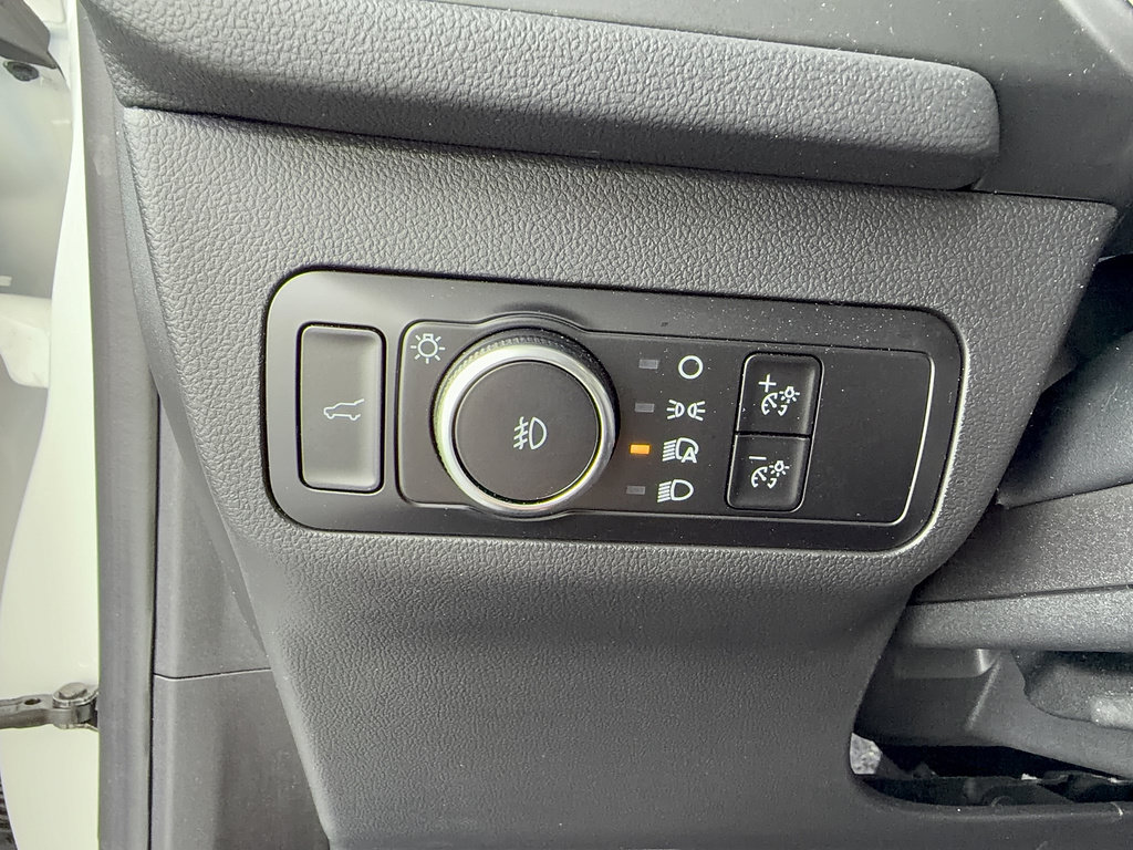 Certified 2024 Ford Escape Platinum AWD/4WD image 26