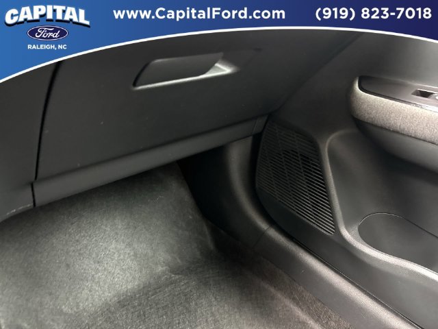 Used 2025 Nissan Kicks SV w/ SV Premium Package FWD image 28