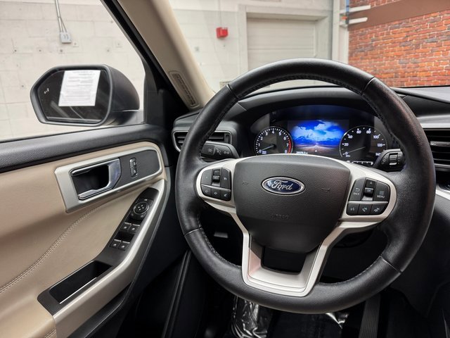 Certified 2022 Ford Explorer XLT w/ Equipment Group 202A image 13