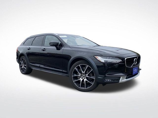 Used 2018 Volvo V90 T6 Cross Country w/ Protection Package image 2