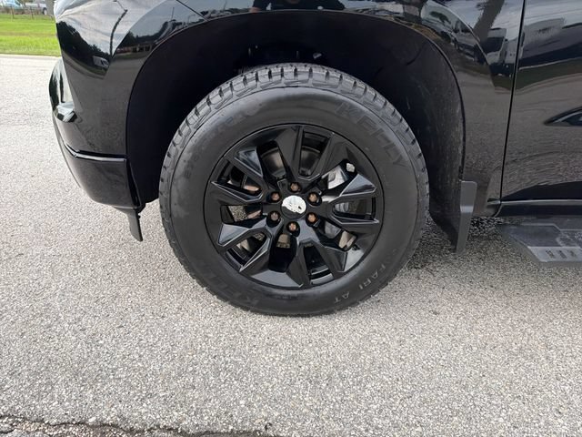 Used 2023 Chevrolet Silverado 1500 Custom RWD image 24