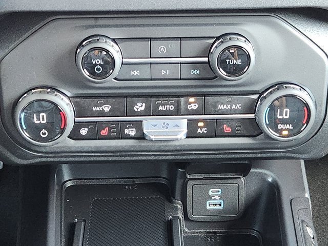 Certified 2025 Ford Bronco Outer Banks AWD/4WD image 17