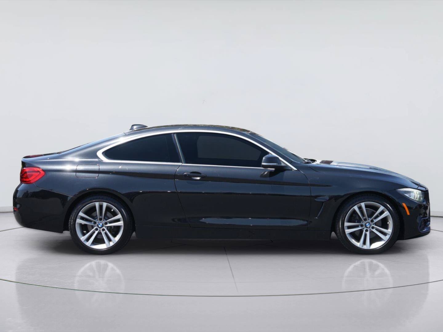 Used 2019 BMW 430i Coupe w/ Convenience Package RWD image 5