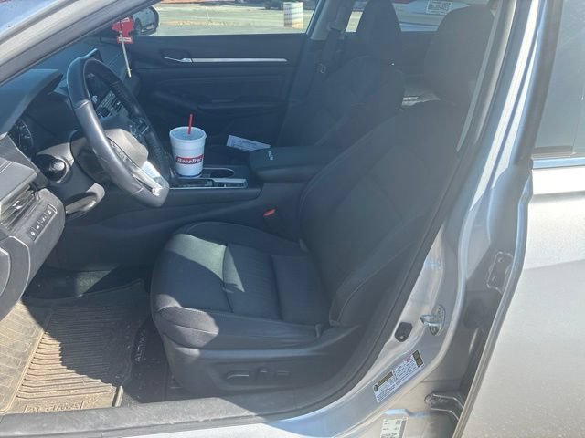 Used 2019 Nissan Altima 2.5 SV FWD image 5