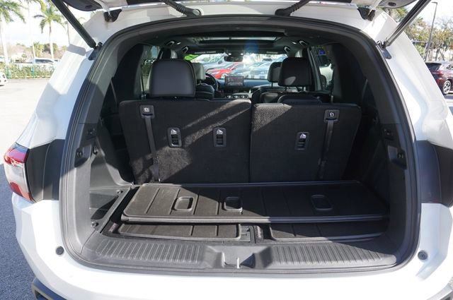 Used 2025 Honda Pilot TrailSport image 28
