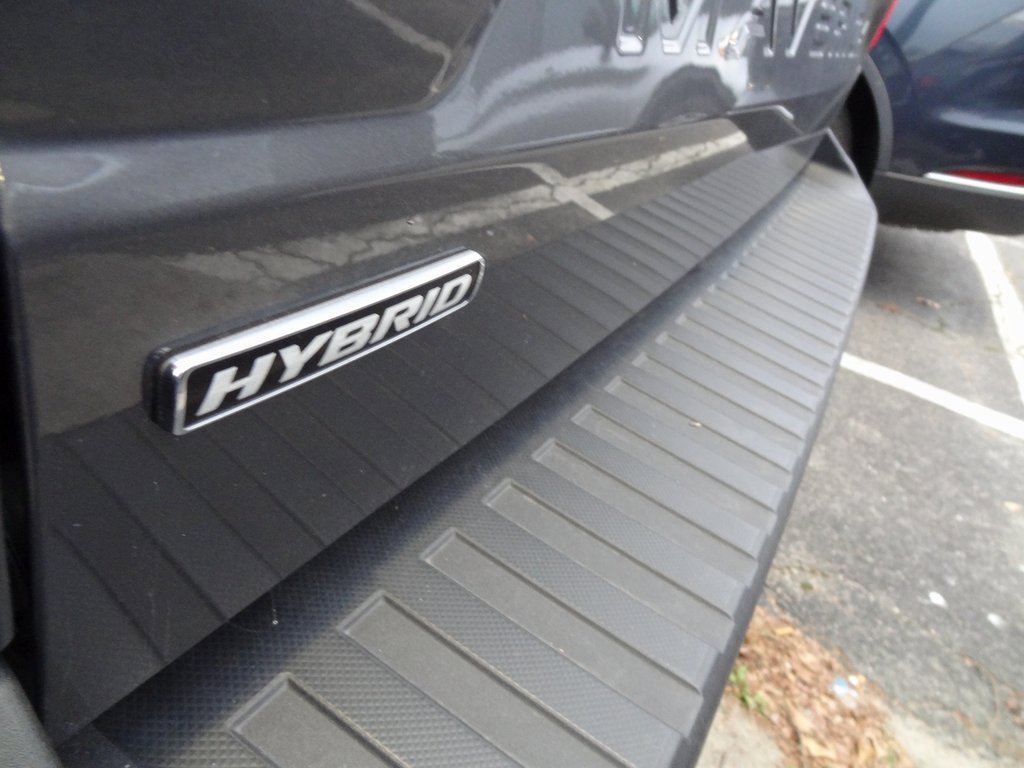 Certified 2023 Ford Maverick Lariat w/ Lariat Luxury Package image 5