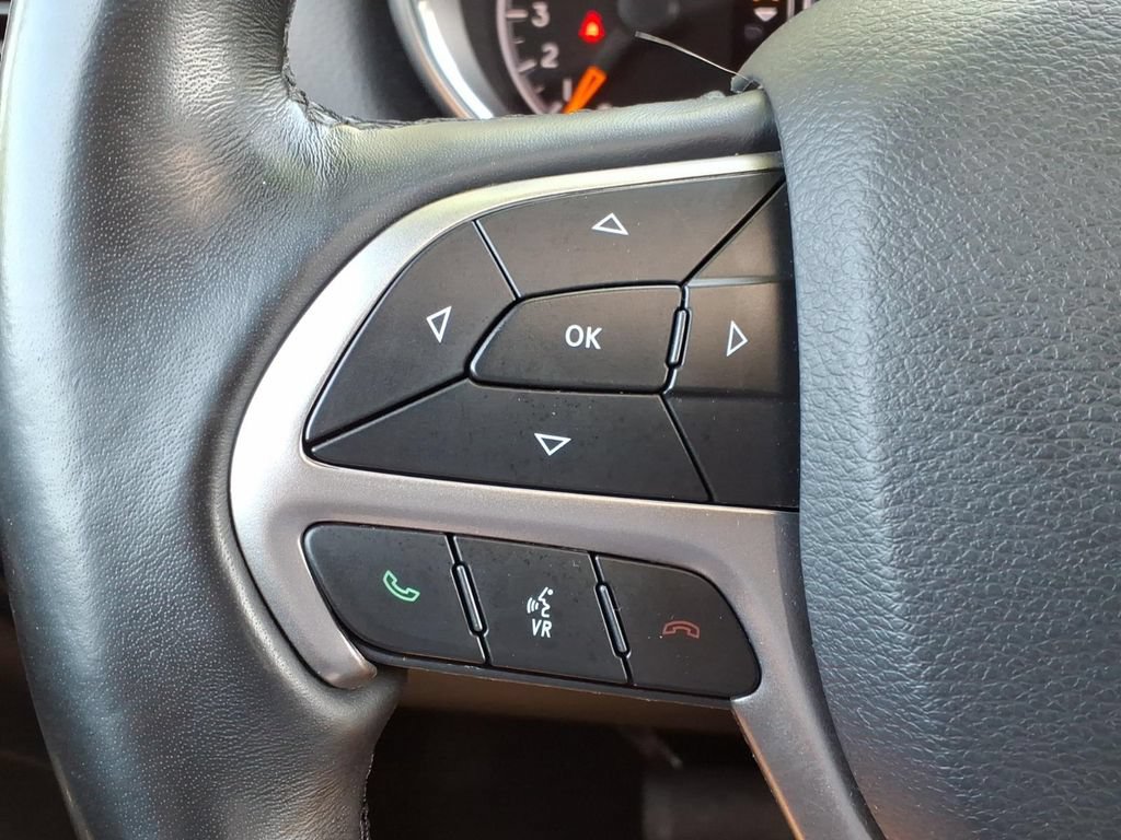 Used 2021 Jeep Grand Cherokee Limited AWD/4WD image 7