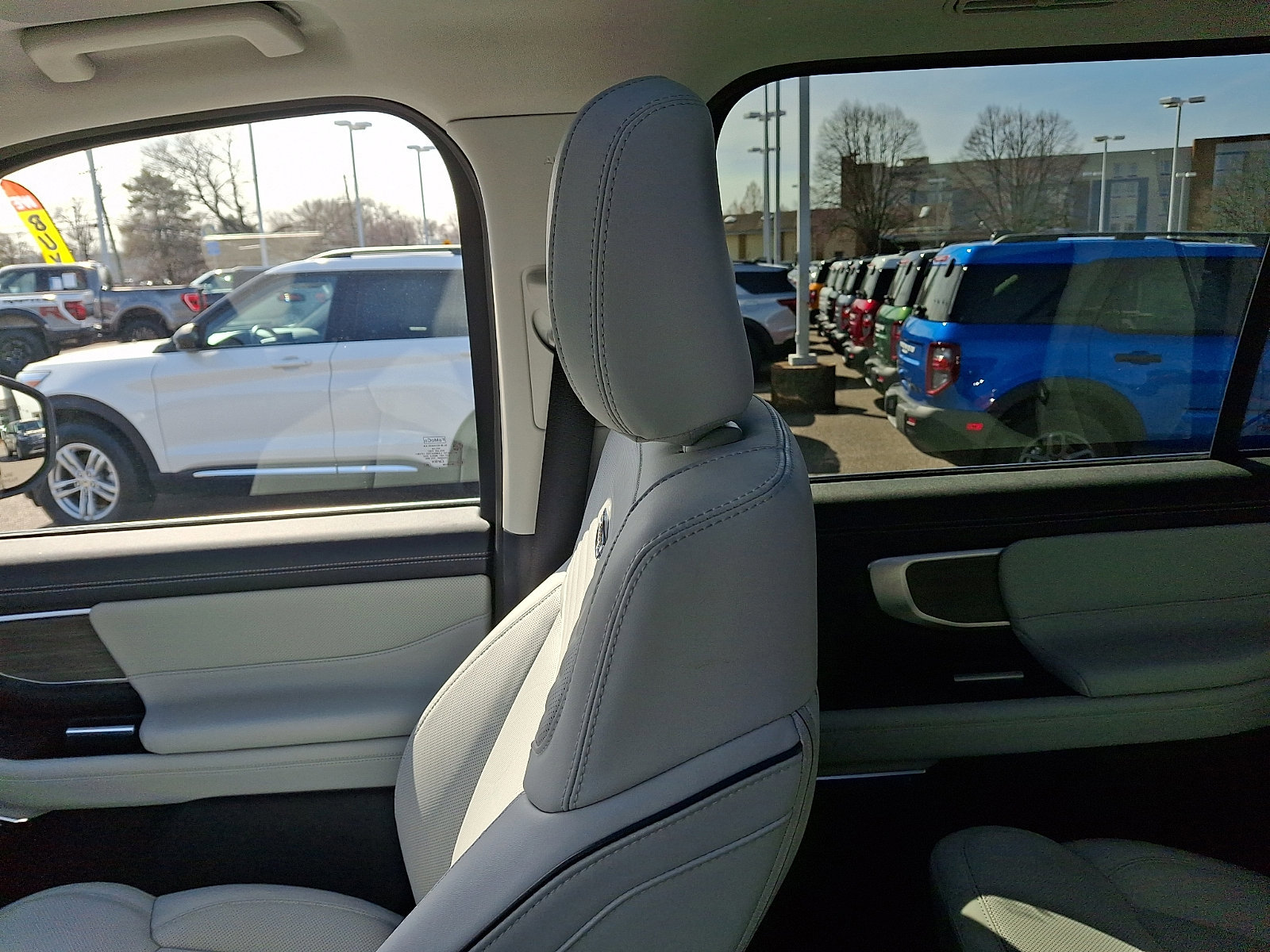 Certified 2025 Ford Expedition Max Platinum w/ Platinum Ultimate Package image 17