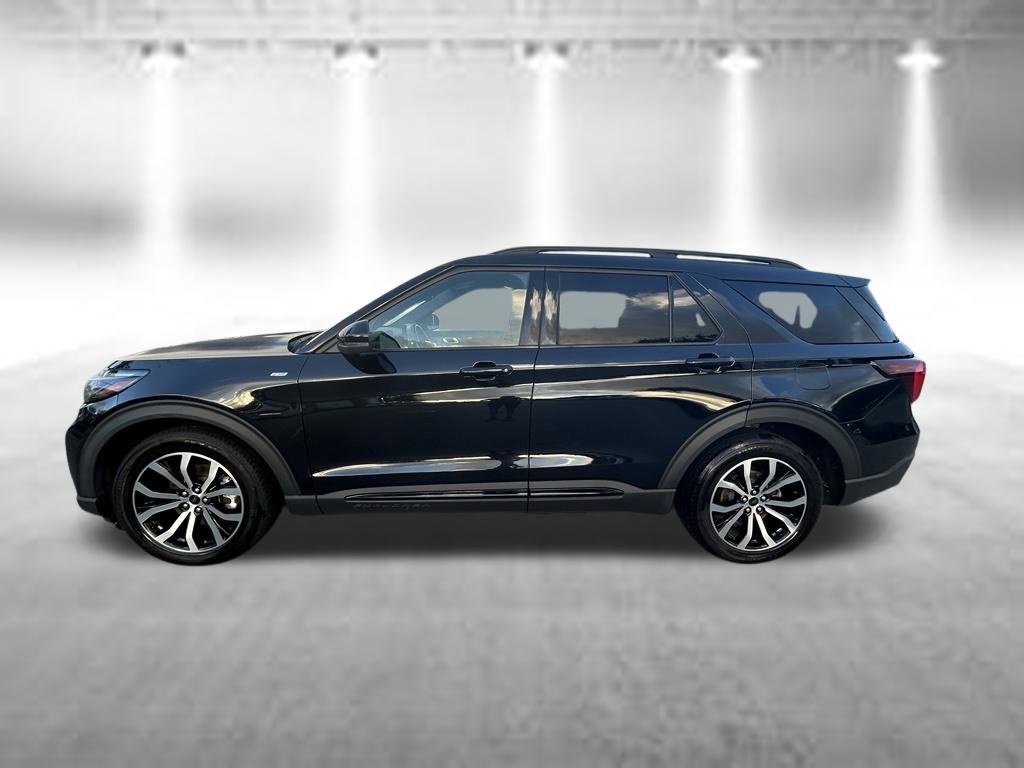 Certified 2025 Ford Explorer ST-Line w/ Premium Package RWD image 8