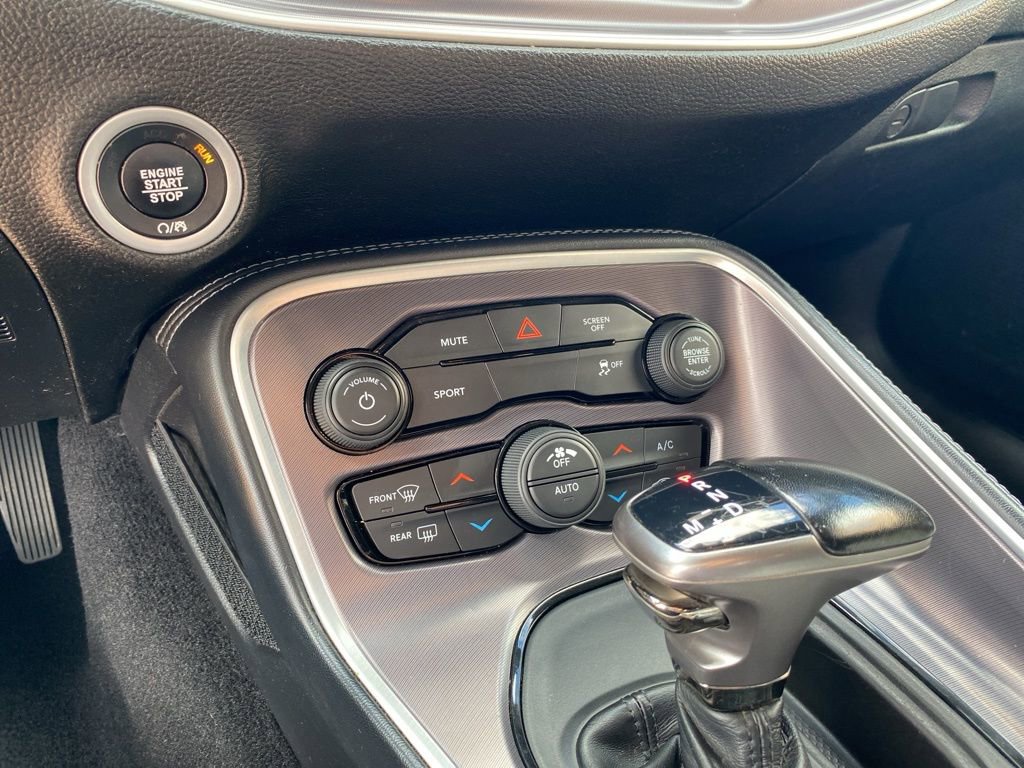 Used 2021 Dodge Challenger SXT AWD/4WD image 30