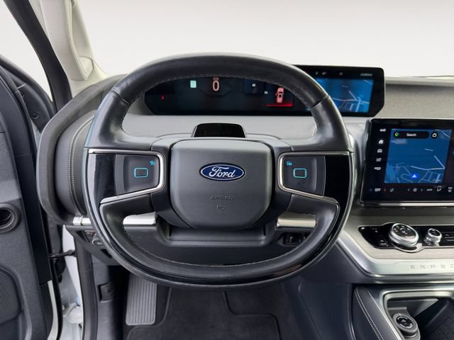 Certified 2025 Ford Expedition Platinum AWD/4WD image 13