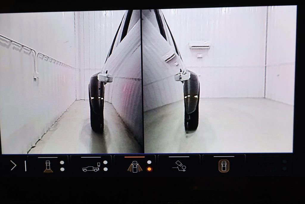 Used 2026 GMC Sierra 3500 Denali Ultimate image 35