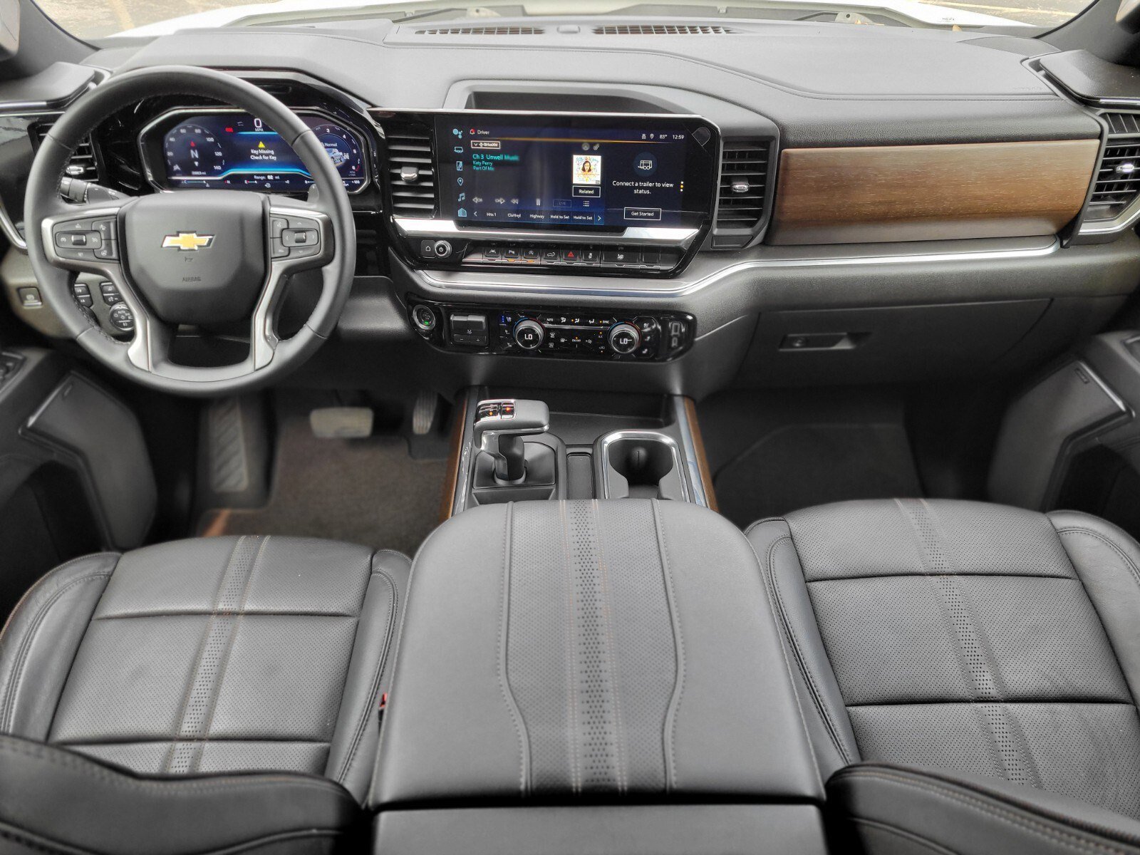 Used 2024 Chevrolet Silverado 1500 High Country w/ High Country Premium Package image 13