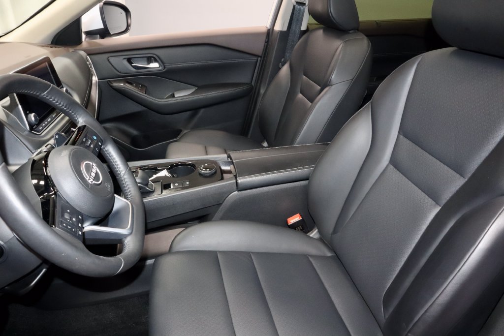 Used 2023 Nissan Rogue SV w/ SV Premium B Package AWD/4WD image 22