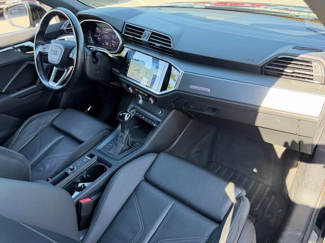 Used 2020 Audi Q3 2.0T Prestige AWD/4WD image 32