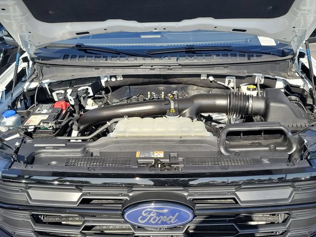 Certified 2025 Ford Expedition Active AWD/4WD image 26