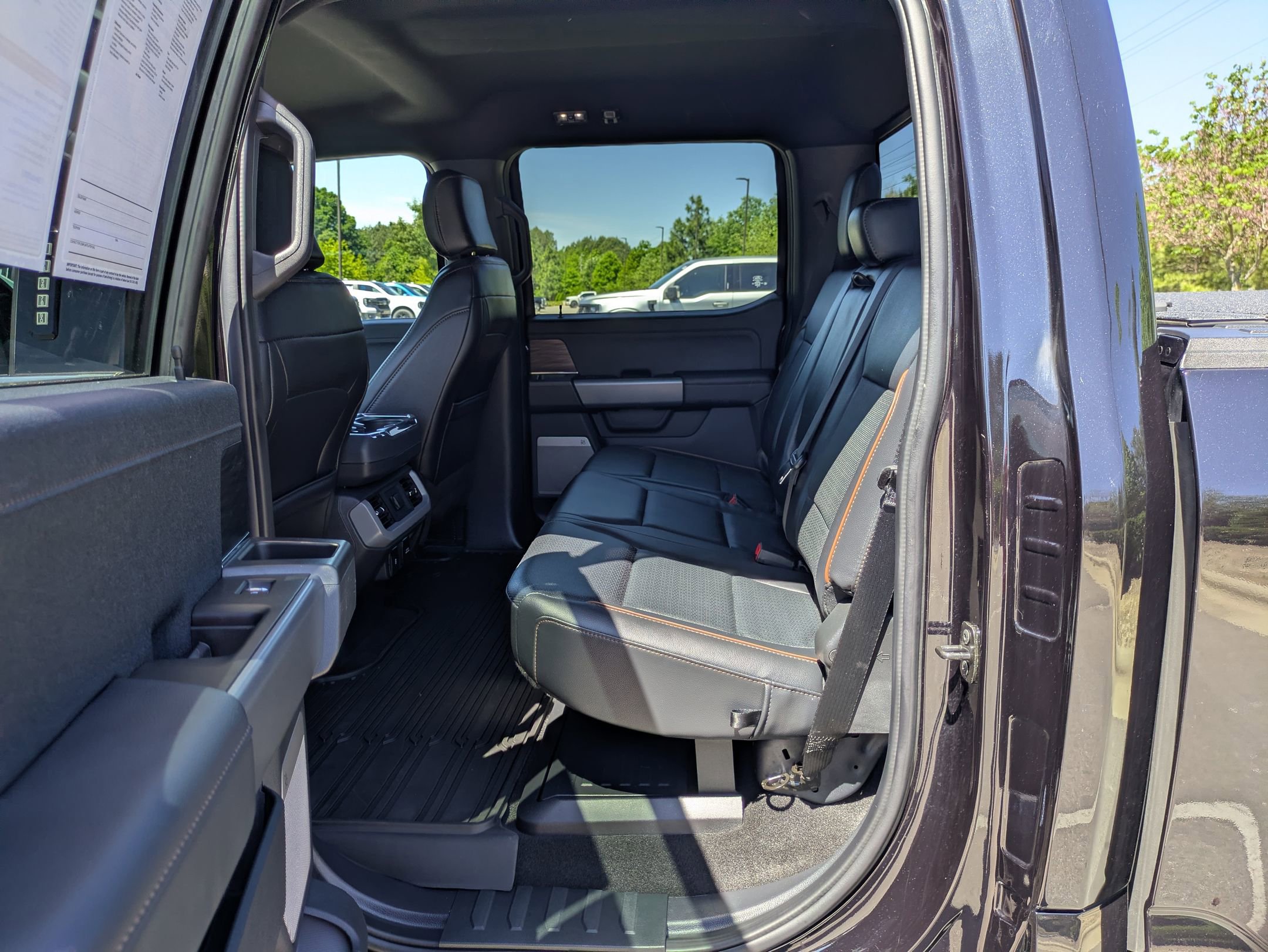 Certified 2024 Ford F150 Lariat w/ FX4 Off-Road Package AWD/4WD image 30