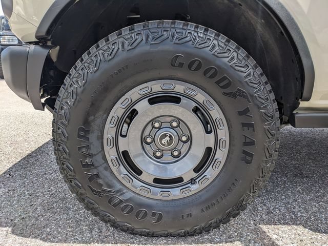 Certified 2025 Ford Bronco Badlands w/ Sasquatch Package AWD/4WD image 10